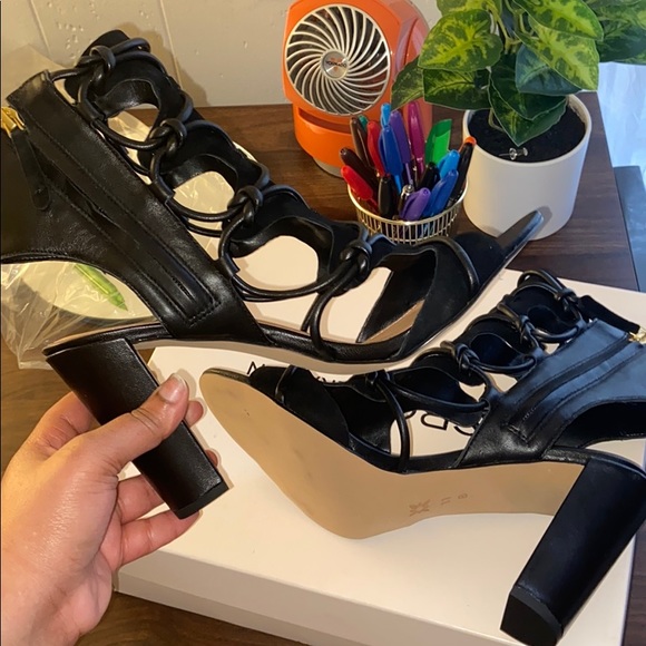 Shoes - Picture 2 of 4